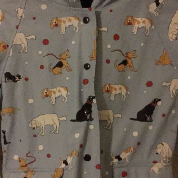 Rain coat with dogs playing. - Picture 2 of 8